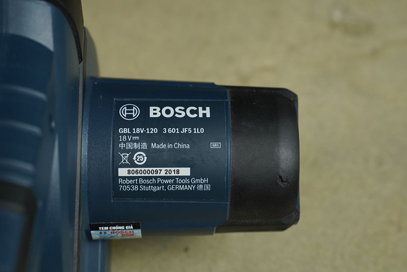 Máy bụi dùng pin Bosch GBL 18V-120 (Solo)