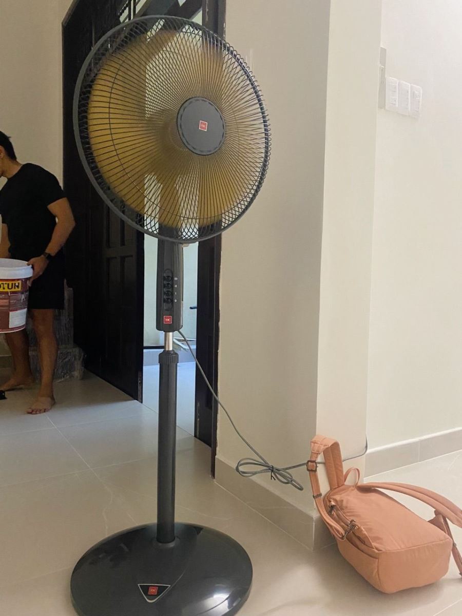 Quạt đứng KDK P40U(GD)