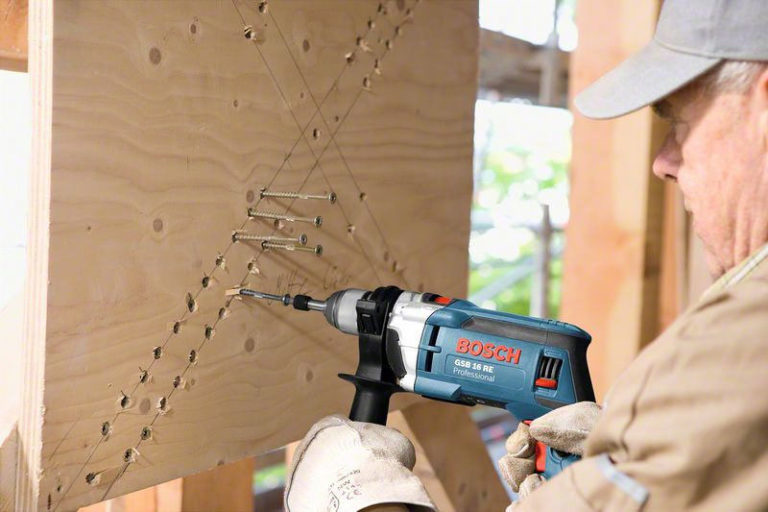 Máy khoan gỗ cầm tay Bosch sản phẩm được thợ thủ công ưa chuộng
