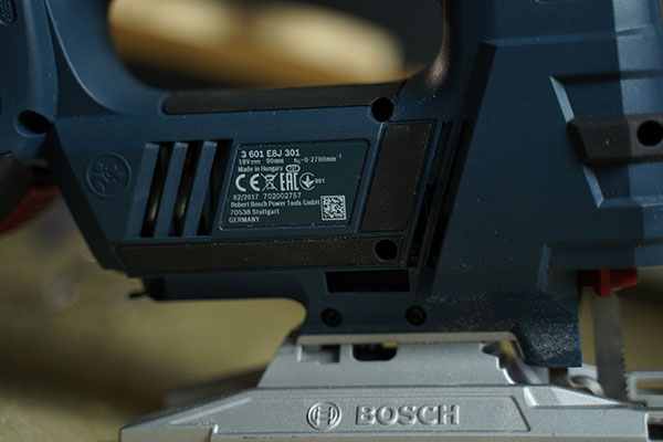 Máy cưa lọng dùng pin Bosch GST 18V-LI (Solo)