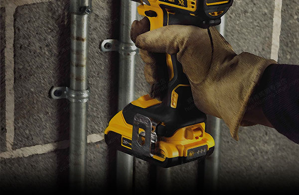 Máy khoan pin Dewalt DCD796M2 - sản phẩm xuất sắc cho công nghiệp
