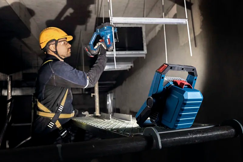 Đèn led dùng pin Bosch GLI18V-3000 (Solo)