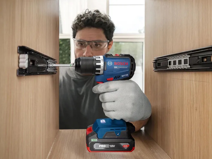 Máy khoan Pin 18V Bosch GSR 18V-52