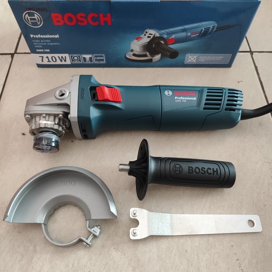 Máy mài góc nhỏ GWS 700 lính mới nhà Bosch khoe tài