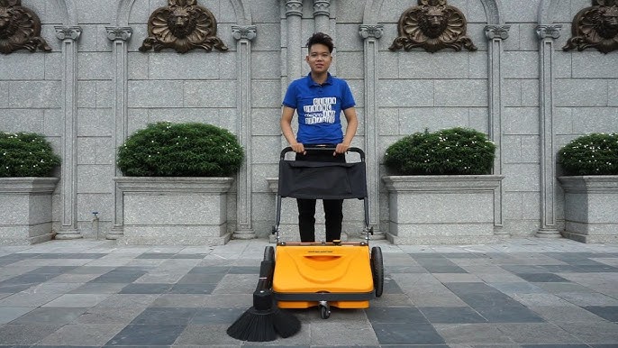 Máy quét đường đẩy tay Clepro CW-760/1