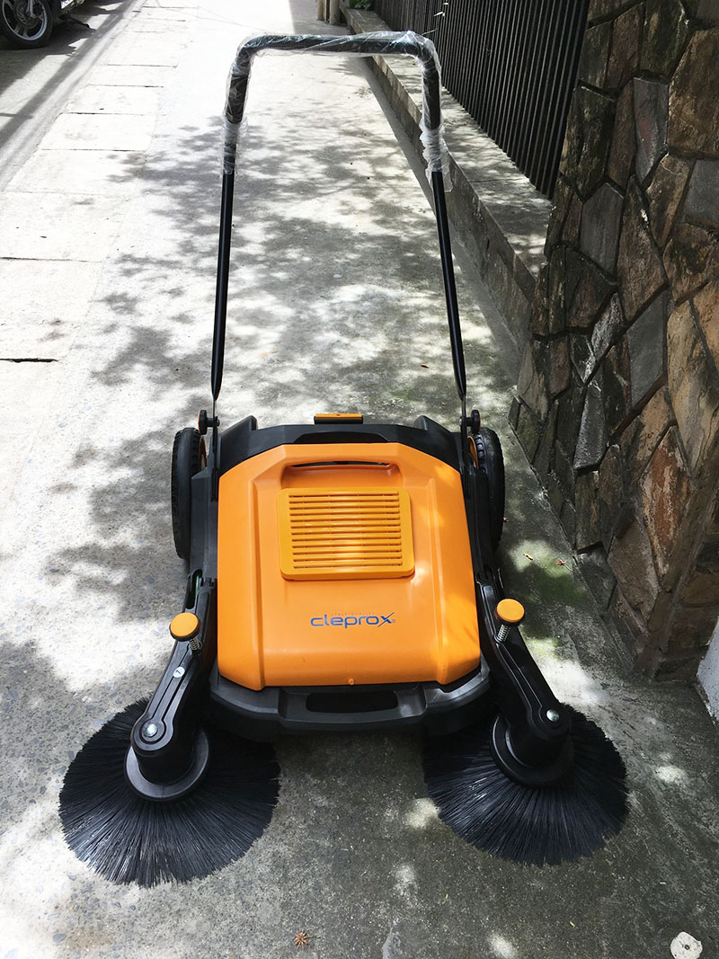 Máy quét đường đẩy tay CleproX SX-95