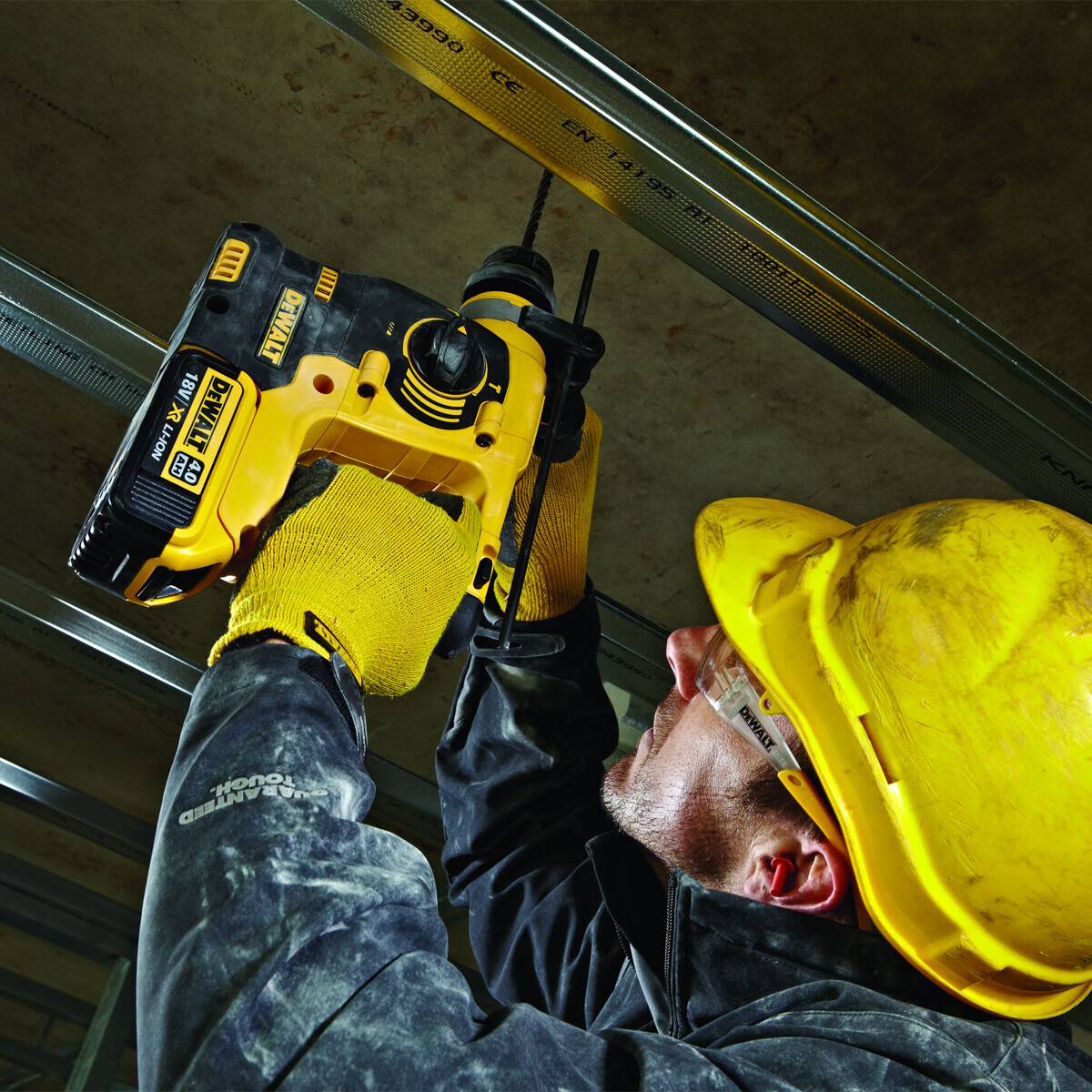 Máy khoan Dewalt chất lừ của Mỹ vì sao được kỹ sư chấm?