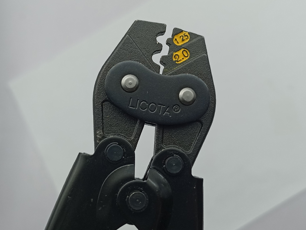 Kìm bấm cos Licota TCP-1008