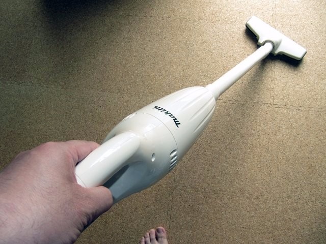 Máy hút bụi dùng pin MAKITA CL107FDSY 12V
