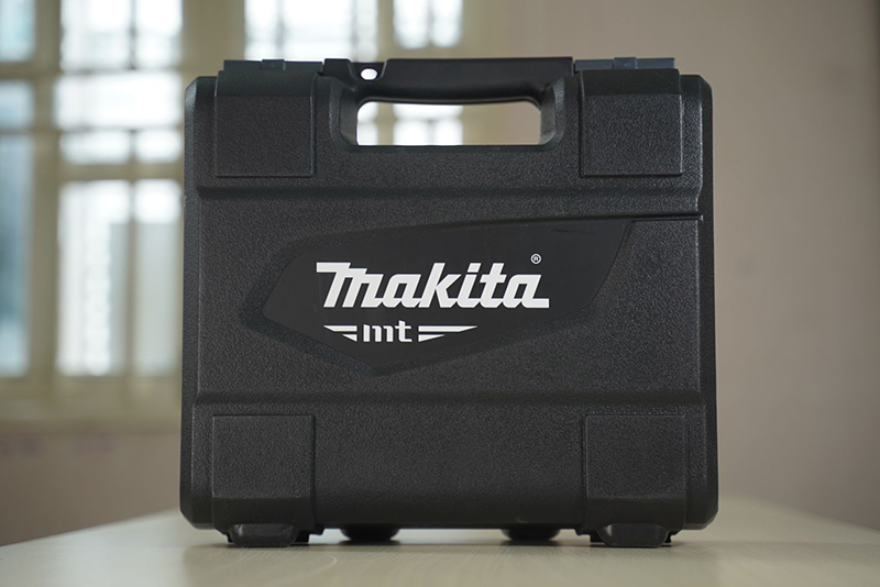 Bộ máy khoan 26 món Makita M8100KX2B 710W