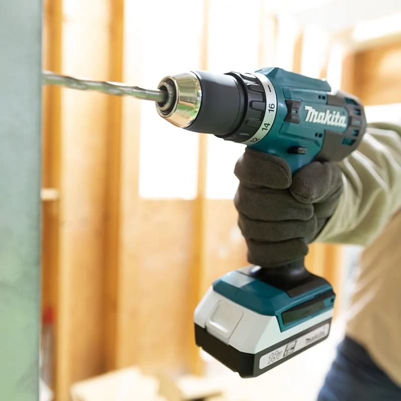 Giá máy khoan pin Makita chính hãng - Deal ngon chỉ từ 2.6 triệu