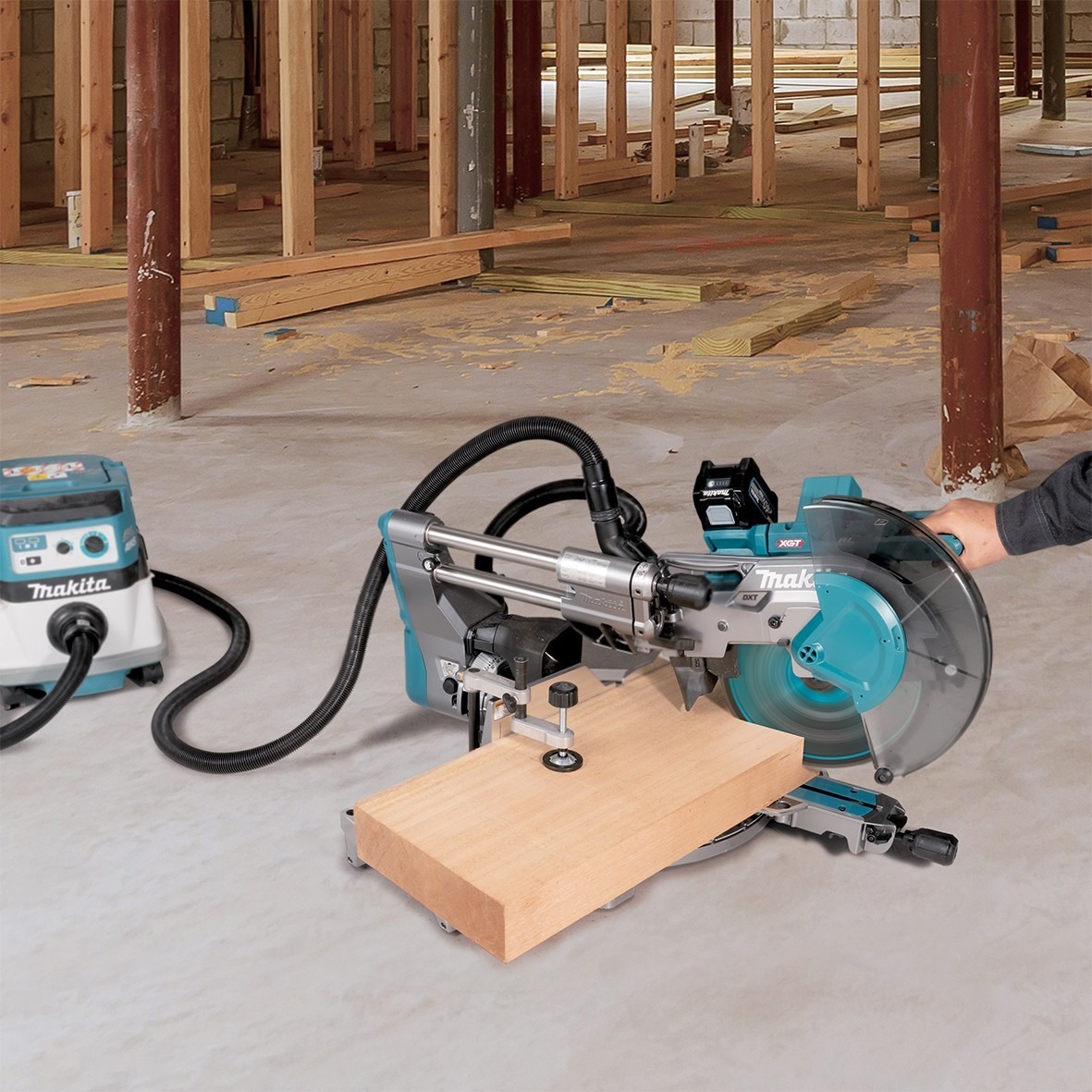 Máy cưa đa góc dùng Pin Makita LS004GZ 40V