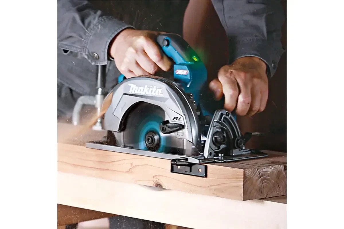 Máy cưa đĩa dùng pin Makita 40V Max HS003GM201/HS003GZ