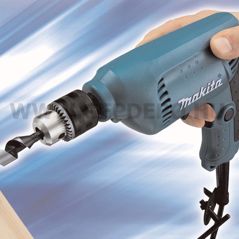 4 lý do khiến bạn muốn sở hữu ngay máy khoan cầm tay Makita 6412