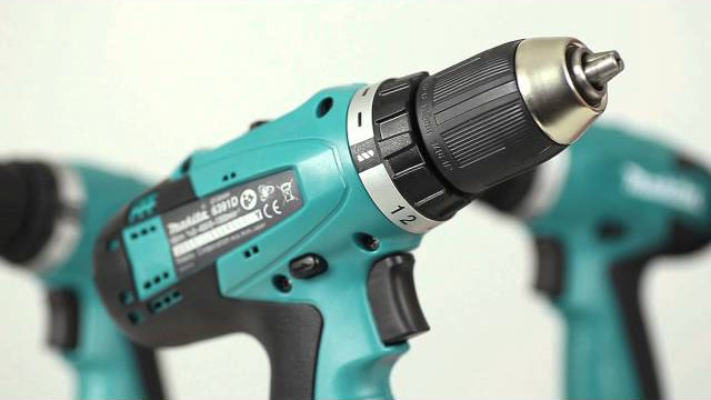 Review máy khoan pin Makita 9.6V - Makita 6261DWE