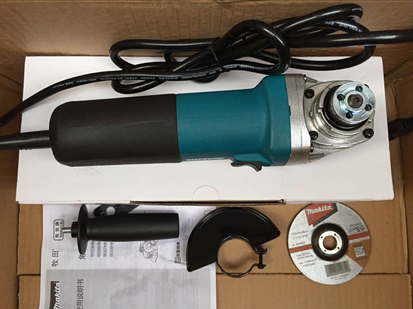 Máy mài góc 100mm 9553nb - Máy mài góc tốt nhất dưới 1 triệu đồng