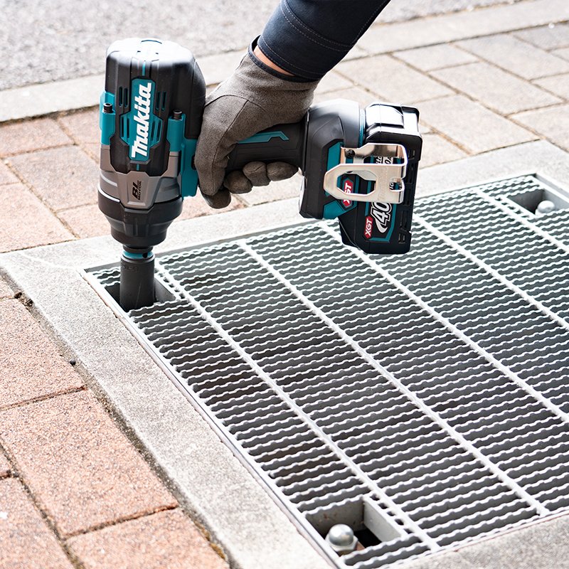 Máy siết bu lông dùng pin 40V Makita TW003GM201/TW003GZ