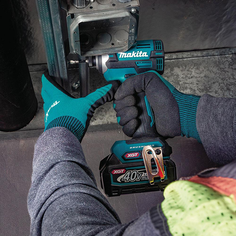 Máy vặn vít dùng pin 40V Makita TD003GA201/TD003GZ