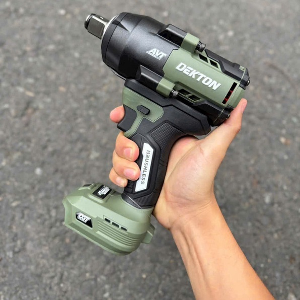 Máy Siết Bu Lông Pin 21V Dekton M21-IW1000XPLUS