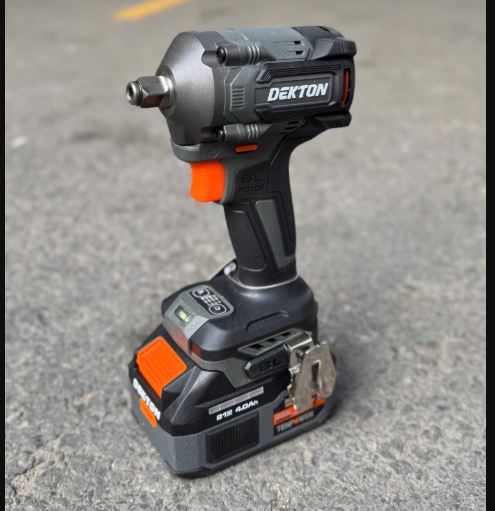 Máy Siết Bulong Dekton M21-IW398PLUS 21V