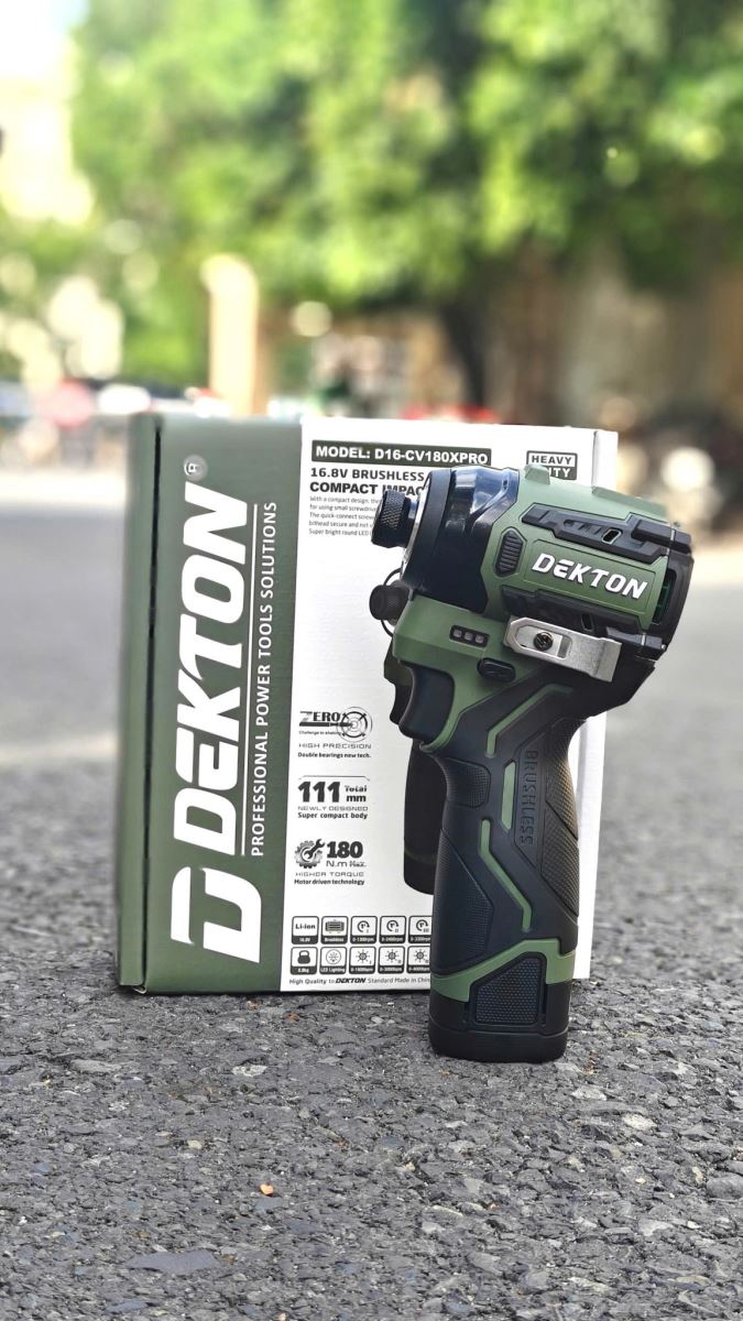 Máy vặn vít dùng pin 16.8V Dekton D16-CV180XPRO