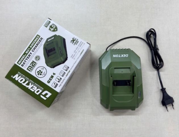 Sạc Nhanh 21V Dekton M21-S40XMAX (4.0Ah)