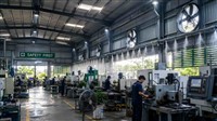 7 Cách Giảm Nóng Nhà Xưởng Mùa Hè: Bứt Tốc Tiến Độ, Bảo Vệ Đồ Nghề Không Lo Om Máy